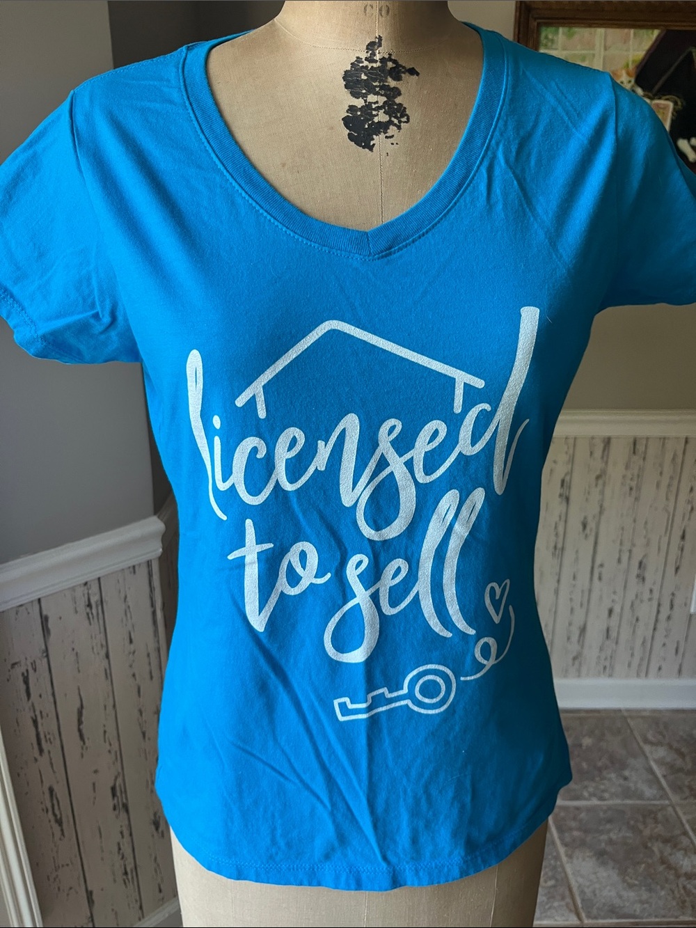 Licensed to Sell Realtor mint Tee S/M real estate agent tee shirt